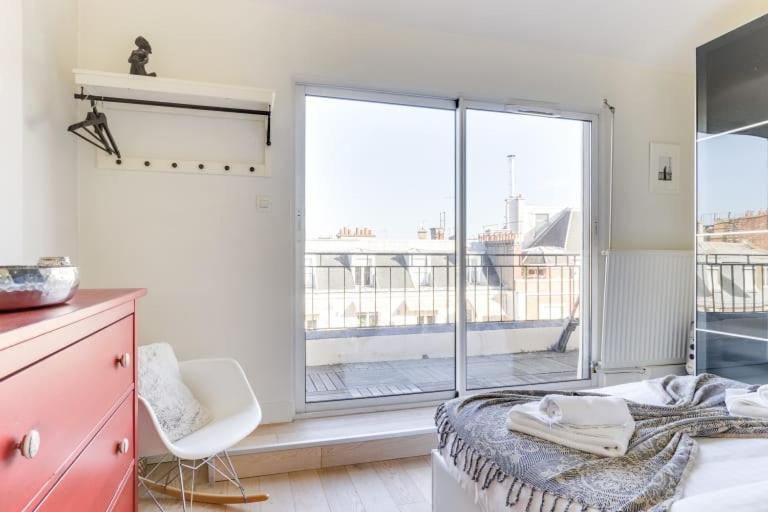 Guestready - Appartement Terrasse Vue Tour Eiffel ปารีส ภายนอก รูปภาพ